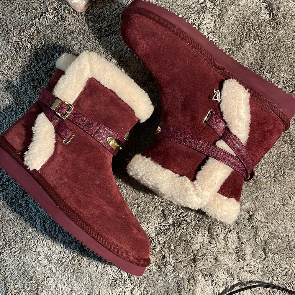 Brand New MK boots